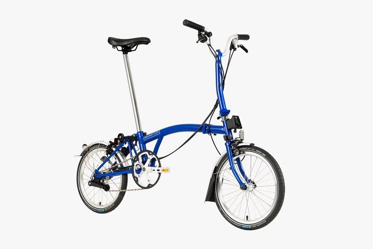 Skladací bicykel Brompton C Line: Explore (FARBA: Piccadilly Blue; Riadidlá: M)